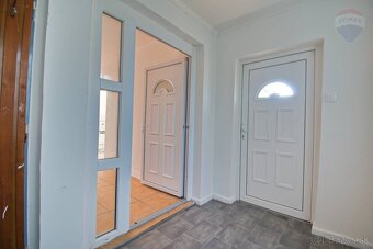 PREDAJ: 3IZBOVÝ RODINNÝ DOM, BLAŽOV - OKR. DUNAJSKÁ STREDA - 12