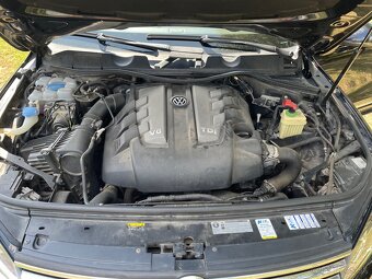 Volkswagen Touareg R line 3.0 TDi - 12