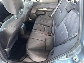 Subaru Forester 2.0 110kW 2010 111371km X TAŽNÉ 1.majitel - 12