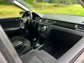 Škoda Rapid Spaceback 1.6 TDI Elegance - 12