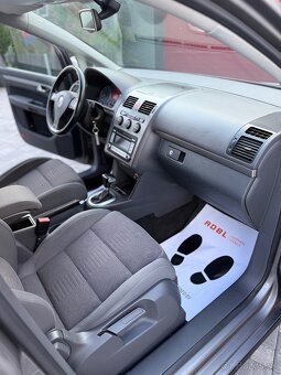 Volkswagen Touran 1.4Tsi DSag automat - 12