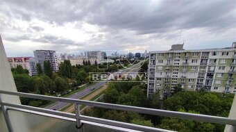 Predaj priestranného slnečného bytu s balkónom aj... - 12