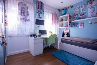 ZNÍŽENÁ CENA Nádherný rodinný dom s nádychom luxusu - 12