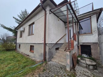 DOM V BLIZKOSTI CENTRA V TICHEJ LOKALITE - 12