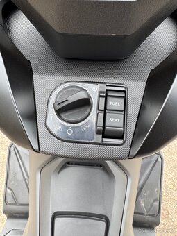 Honda Forza 350 - 12