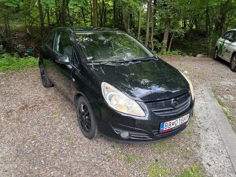 Predám Opel Corsa D 1,4 benzin 2008 3 dverove - 12