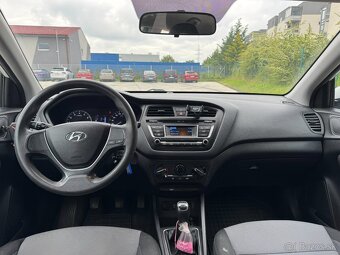 Hyundai i20 1.2i 16V Classic - 12