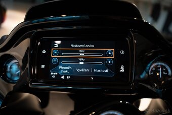 Harley Davidson Road Glide ULTRA LIMITED - 12