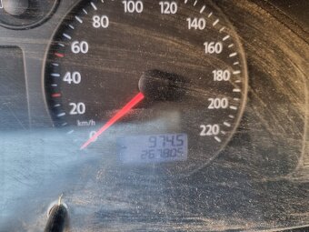 VW TRANSPORTER T5 1.9 TDi ROK-2007 - 12