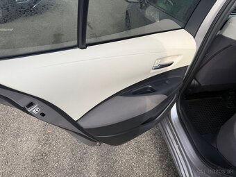 Toyota Corolla 1.6 VVTi Comfort Style Tech - 12