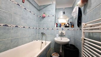 EXKLUZÍVNY PREDAJ-Kompletne prerobený 2 izb. tehlový byt KN - 12