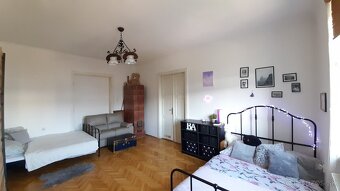 EXKLUZÍVNE ponúkame na predaj 2 izbový byt, 92m2 + loggia, - 12