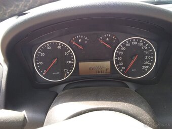 Fiat Croma 2.4 - 12