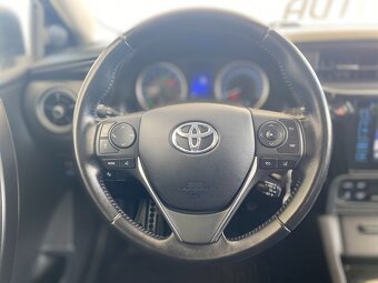 Toyota Corolla 1.6 Valvematic 97kW sedan - 12