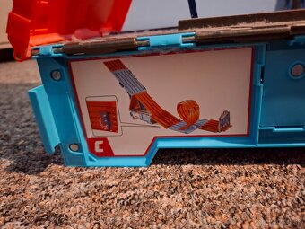 Hot Wheels - 12