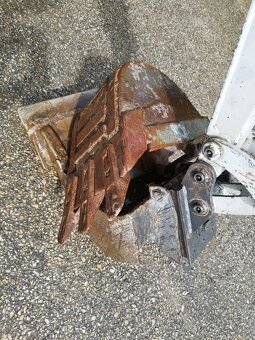 Minibager Takeuchi 900kg. Rozsirovaci - 12