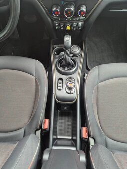 Predám  Mini Countryman Cooper S E ALL4 A/T PLUG IN HYBRID - 12