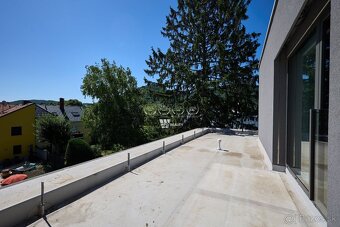 Na predaj 5-izbový Penthouse /245 m2/ v projekte EULENNEST R - 12