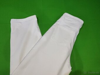 biele nohavice - 12