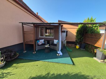 Kompletne zrekonštruovaný rodinný dom s wellness a zimnou zá - 12