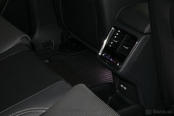 Škoda Enyaq iV RS 220kW 4x4 Pano Canton HUD Kessy Matrix Taž - 12