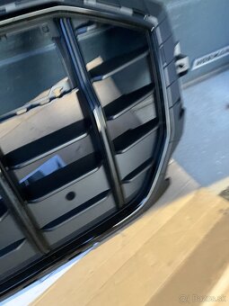 maska mrizka grill audi q8 19- cerna sq8 - 12