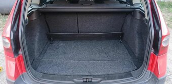 Renault Megane combi grandtour - 12