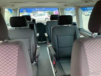 Volkswagen Multivan 6.1 - 12
