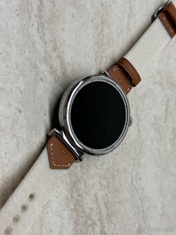 Huawei Watch GT 5 41mm, leather - 12
