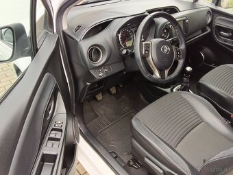 Toyota Yaris 1.3 -73KW  r.v. 2015    74 500 km - 12