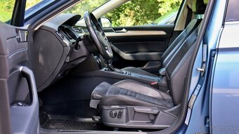 Volkswagen Passat Highline B8 Sedan 2.0 140kw DSG - 12