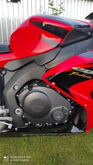 Honda CBR 1000RR Fireblade - 12