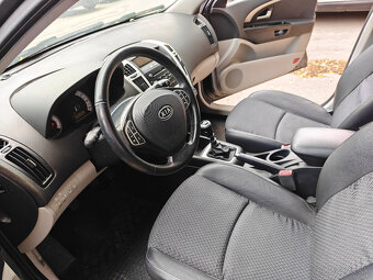 Kia Ceed Sw, 104tis Km, Servis len KIA, Zimné a Letné kolesá - 12