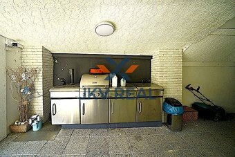 Rodinná oáza pokoja a luxusu – veľkorysý 6-izbový dom s altá - 12