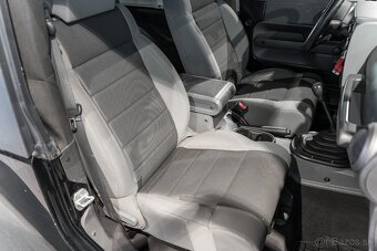 Jeep Wrangler 2.8 CRD Sport - 12