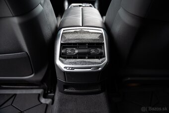 BMW M760e xDrive A/T Na prenájom - 12