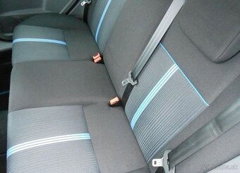 Ford Focus 1,6 74 kW KLIMA Serviska benzín - 12