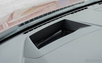BMW X3 xDrive28i 180kW automat - 12