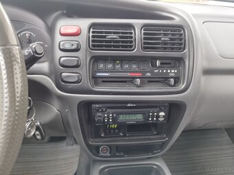 Suzuki Grand Vitara 4x4 AUTOMAT, r.v. 2002 - 12
