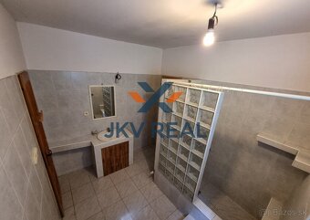 Na predaj rodinný dom v Cíferi – ideálna kombinácia pokoja,  - 12