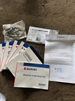 Suzuki Gsr 600 - 12