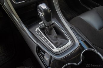 Ford Mondeo 2.0 Hybrid Titanium ODPOČET DPH - 12