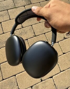AirPods Max - 12