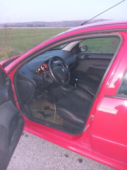 Peugeot 206+ - 12