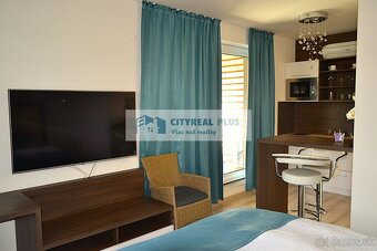 Na predaj nadštandardné apartmány s krásnym výhľadom v obci  - 12