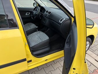 Škoda Fabia II 1.2 HTP 44kw klima - 12