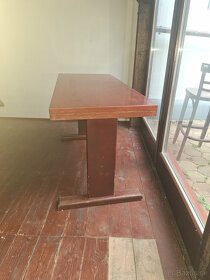 Drevený stôl z masívu + 2 lavice - 12