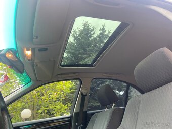 BMW E46 sedan 323i - 12