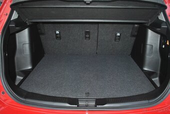 Suzuki SX4 S-Cross 1.6i, 88kW, 65 000 km, 2016,  Allgrip 4x4 - 12