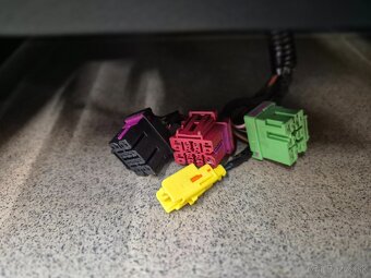 Predám sedačky sedadla audi q5 - 12